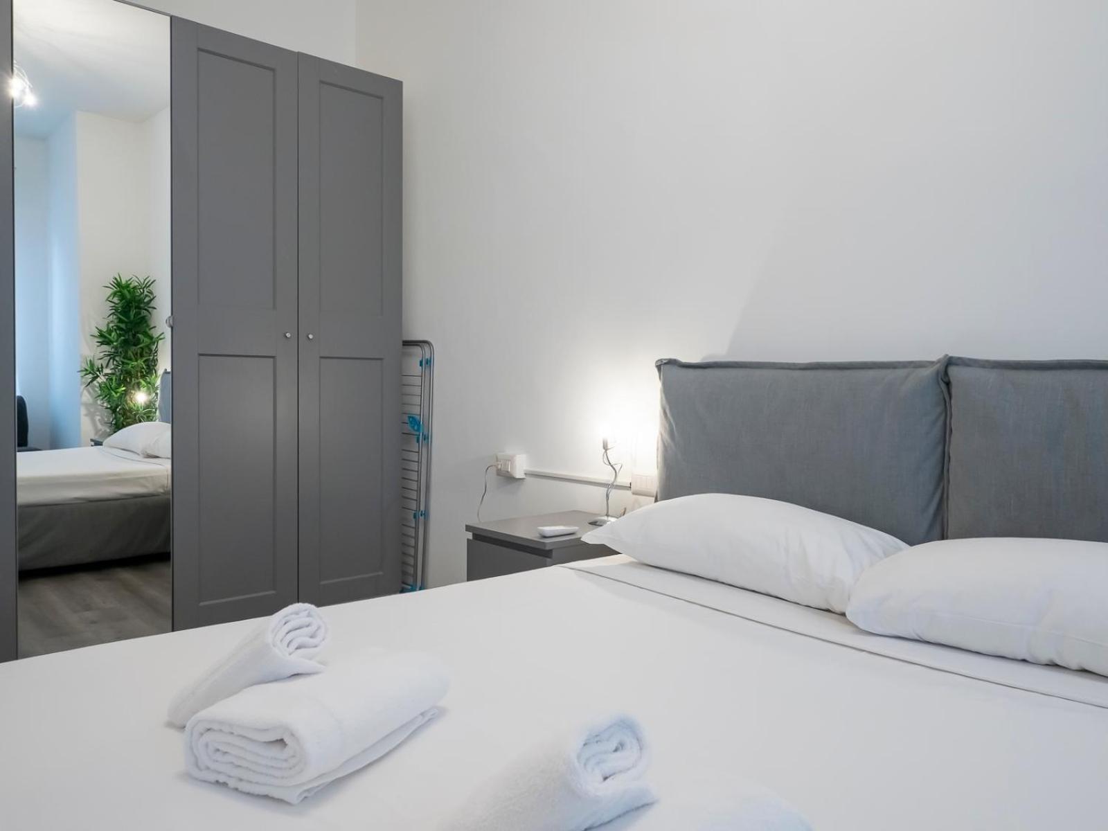 I Host Apartment - Melloni 34 밀라노 외부 사진